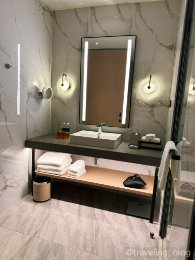 Sheraton Johor Bahru bath