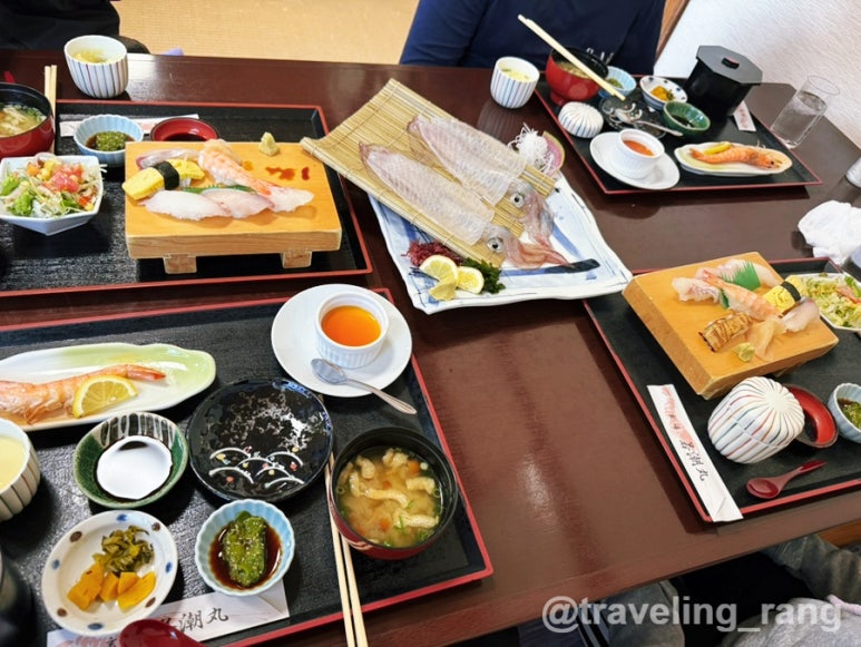 Fukuoka Live Squid Restaurant: Genkai Wakashiomaru Munakata Guide