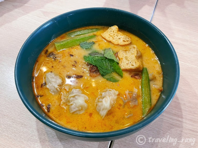 George Town noodle restaurant prawn wantan