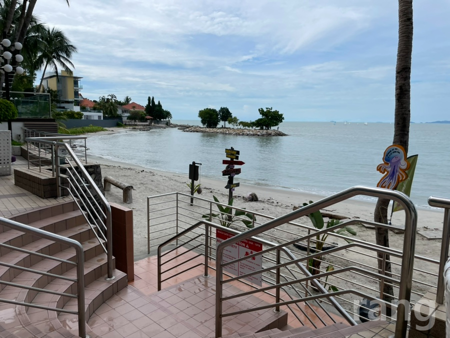 Mercure Penang Beach 7