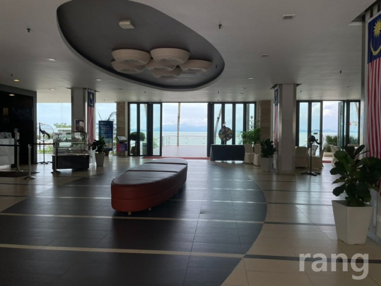 Mercure Penang Beach lobby