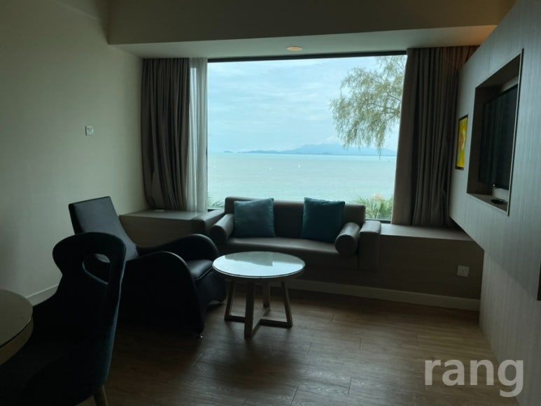 Mercure Penang Beach room