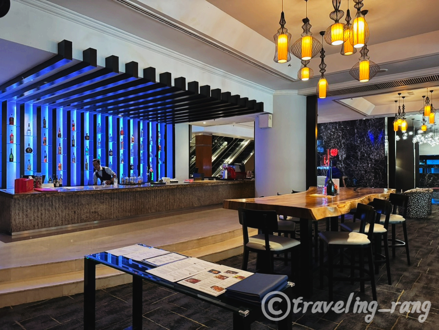 Pullman Kuala Lumpur City Centre Blu bar