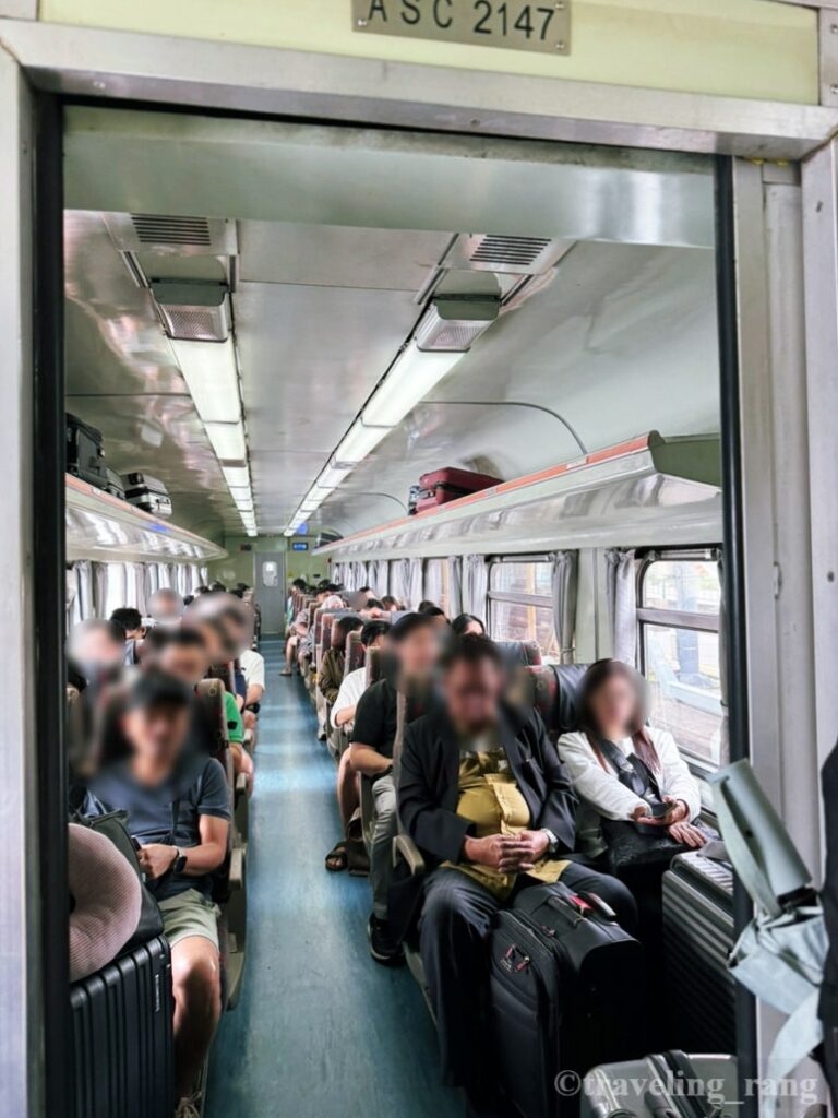 Singapore to Johor Bahru train5