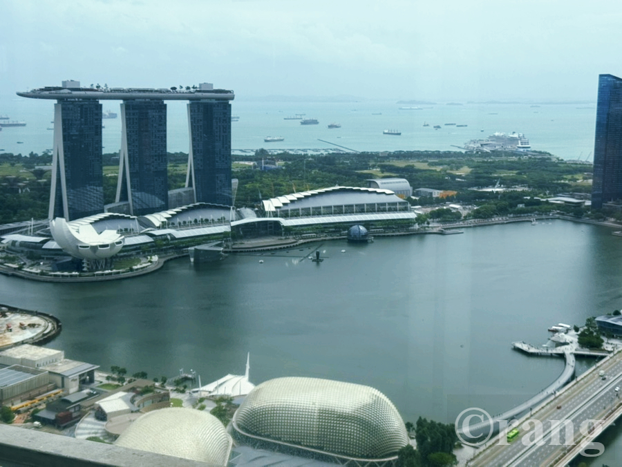 Swissotel The Stamford Singapore Marina Bay view