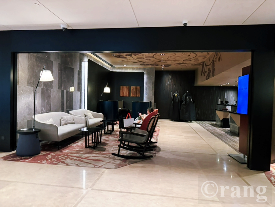 Swissotel The Stamford Singapore lounge