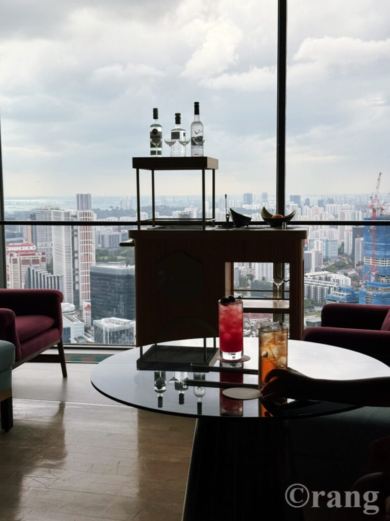 Swissotel The Stamford accor welcome drink