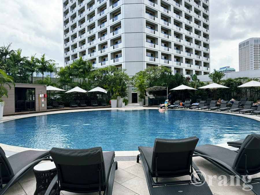 Swissotel The Stamford Facilities