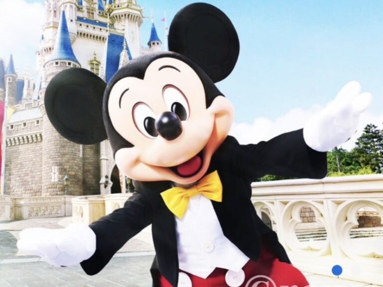 Tokyo DisneySea vs Disneyland