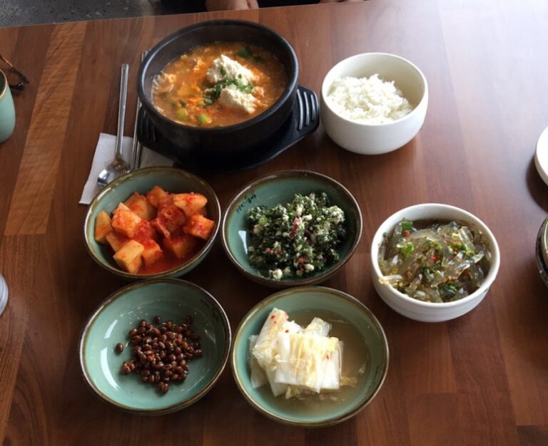 restaurant near Jeju airport