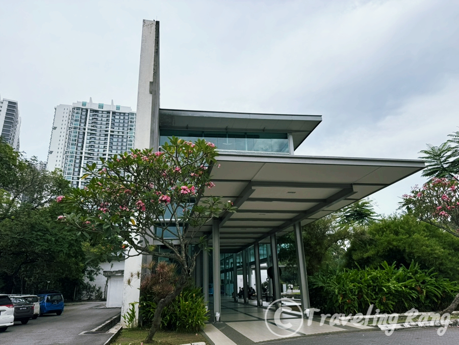 Royal Selangor Visitor Centre entrance in Kuala Lumpur