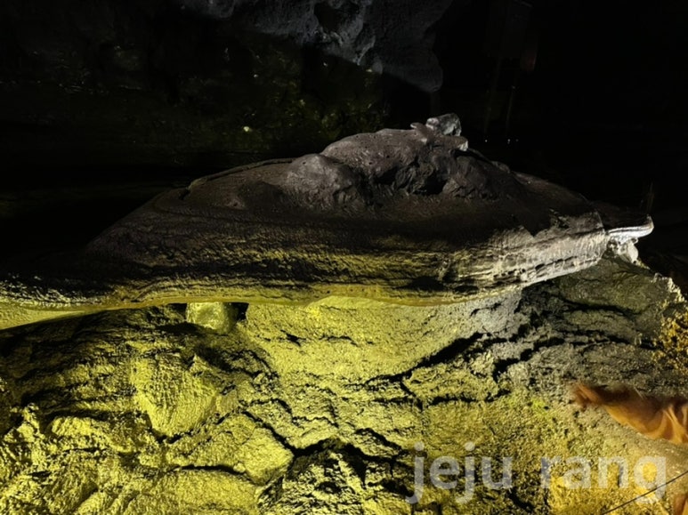 Manjanggul Cave Jeju: Reopened 2026 UNESCO Lava Tube Visitor Guide